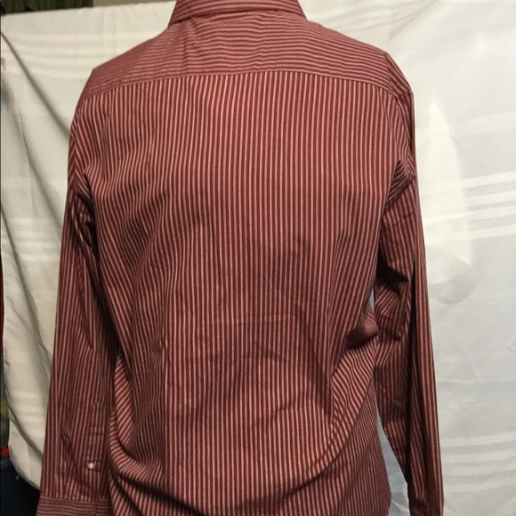 3 for $20.  Maroon and white stripe men’s shirt 🍒 - Picture 3 of 6
